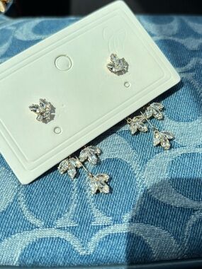 Cubic Zirconia Gold & Clear Crystal Leaf Drop Sparkly Earrings – Women Jewelry